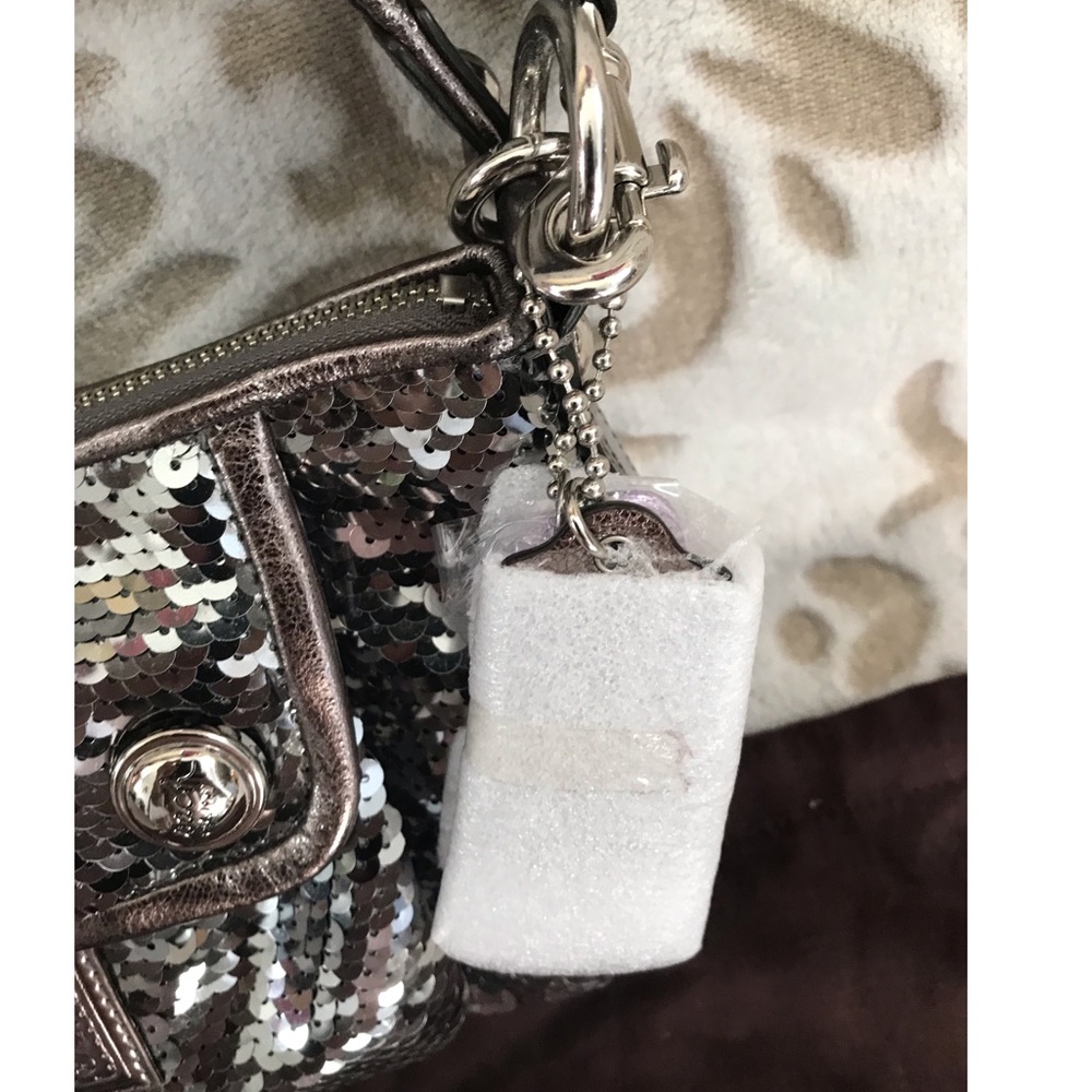 NWT RARE Coach gray sequin Poppy cross body bag - Picture 8 of 10